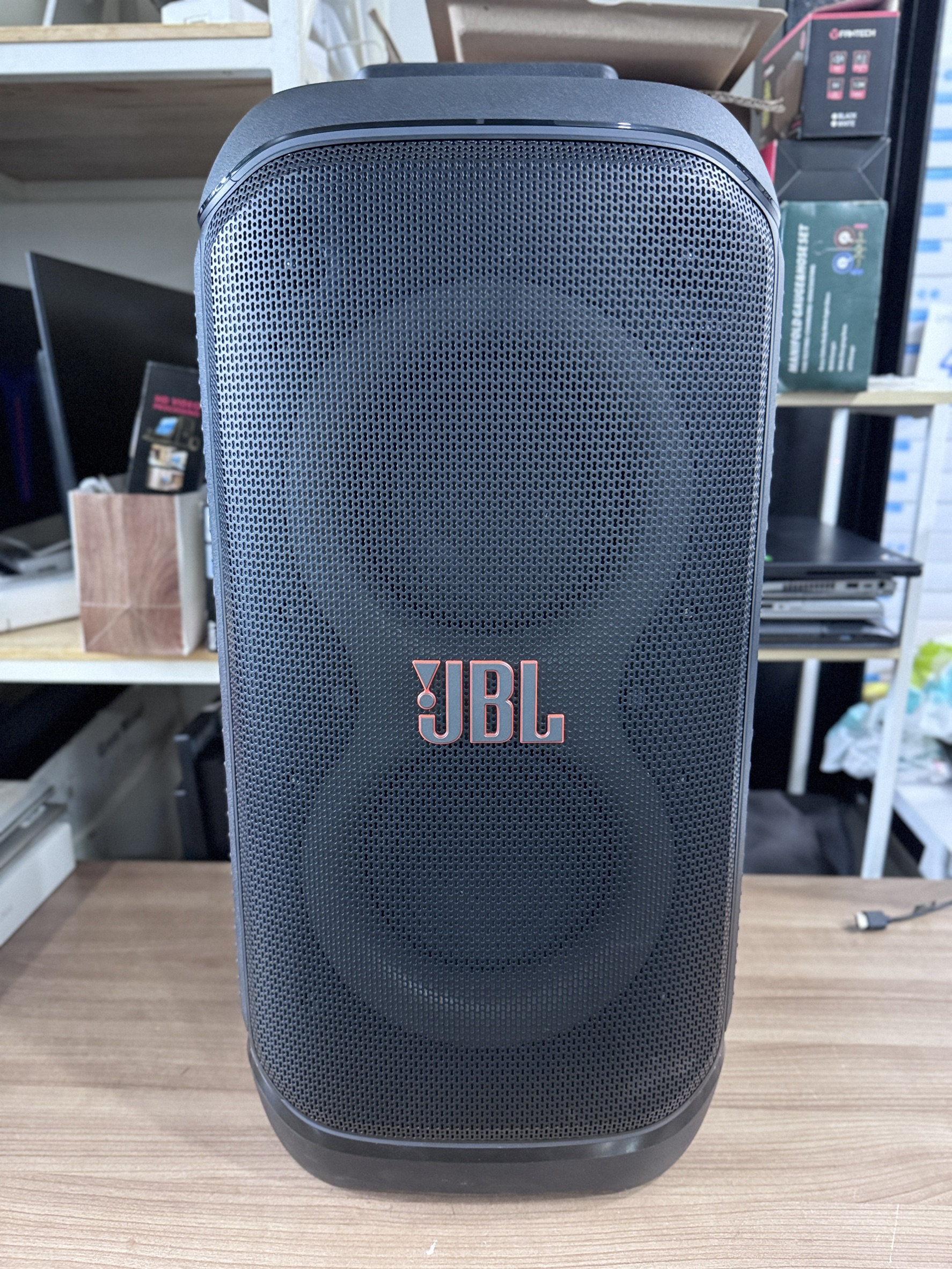 ลำโพง JBL PARTYBOX STAGE 320