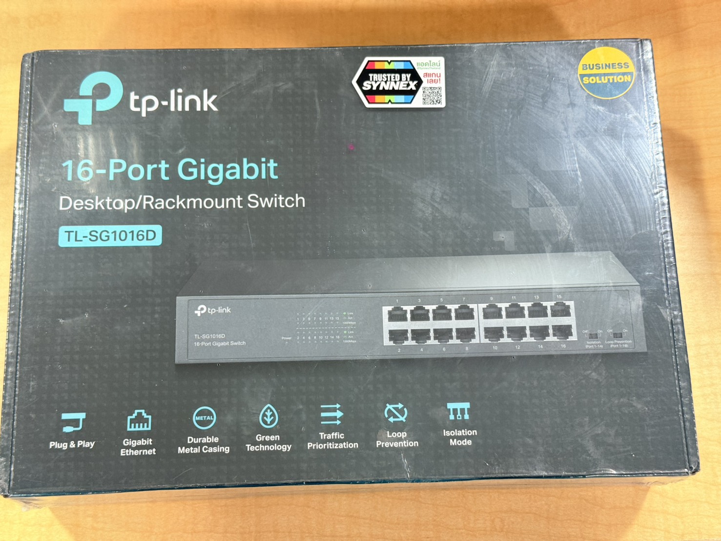 TP-Link TL-SG1016D 16-Port Gigabit Desktop/Rackmount Switch