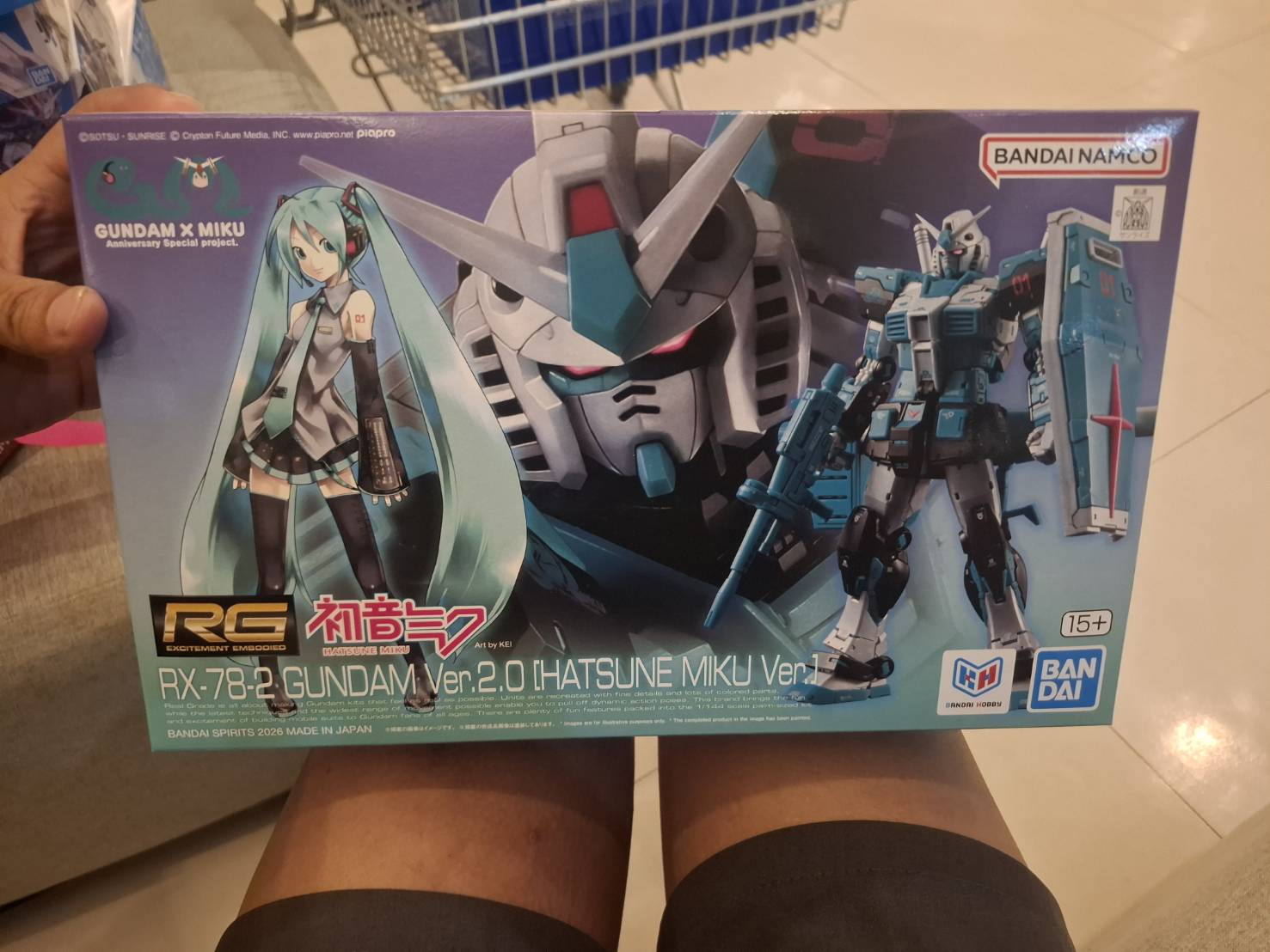 RG 1/144 RX-78-2 Gundam Ver.2.0 [Hatsune Miku Ver.]