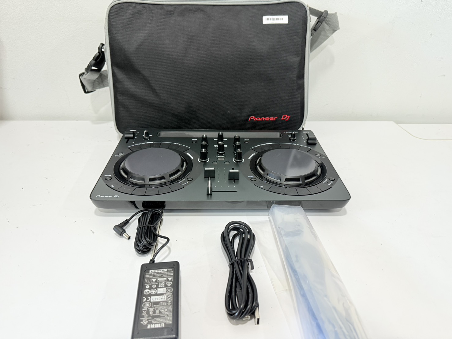 Pioneer DJ DDJ-WEGO4-K DJ Controller