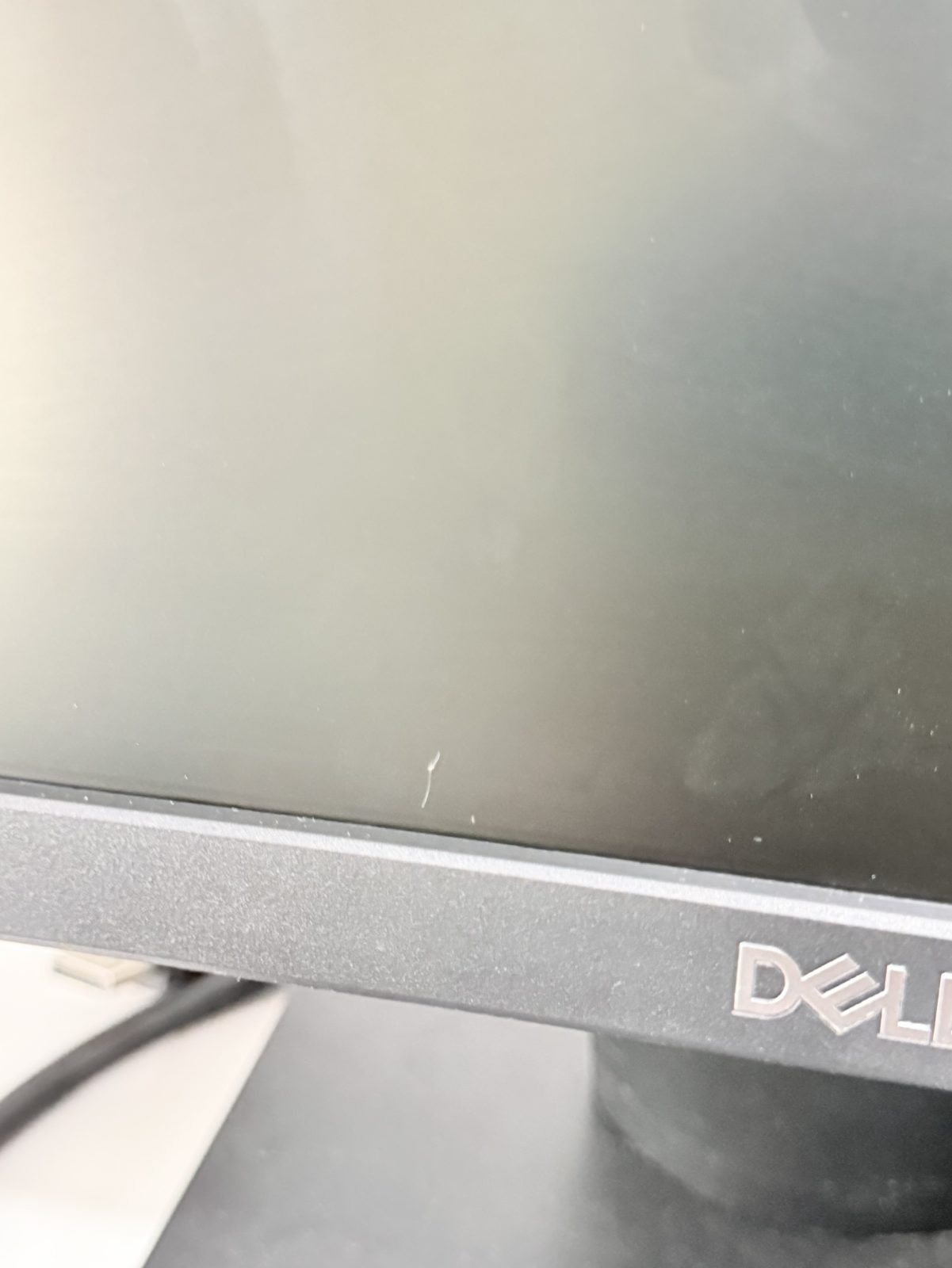 Dell E2220H 21.5-inch จอมีรอยขีด รูปที่ 5