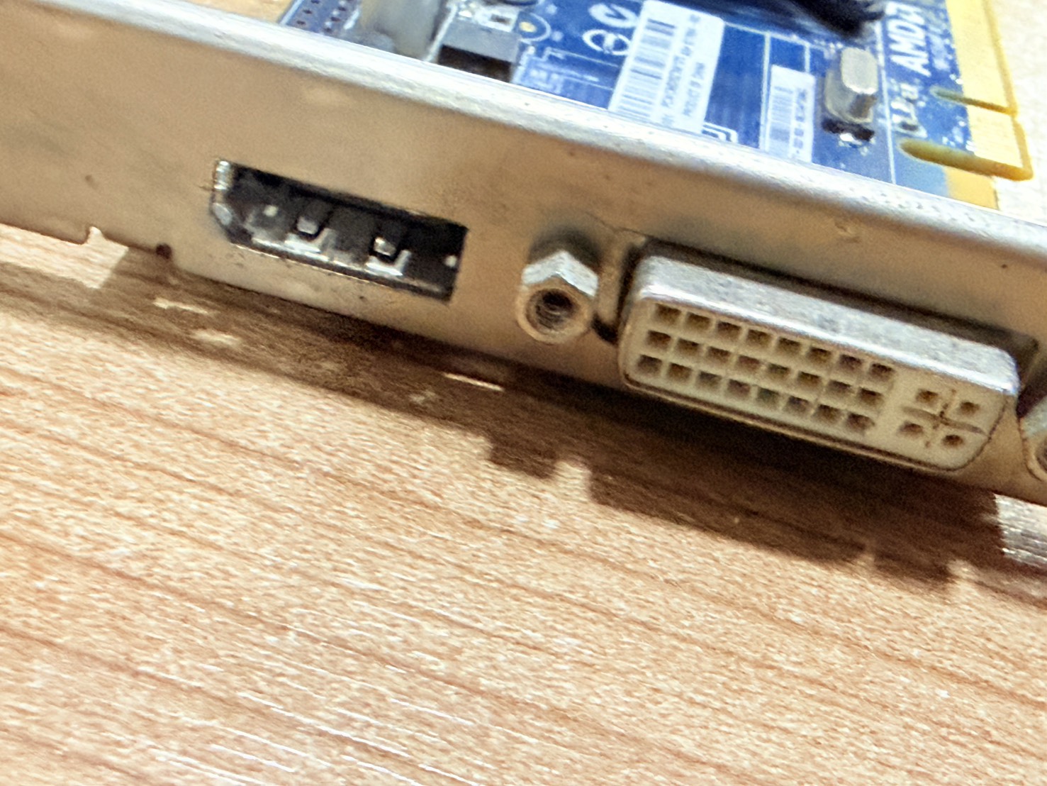 ขาย การ์ดจอ VGA (การ์ดแสดงผล) AMD HD7400 1GB DDR3 รูปที่ 2