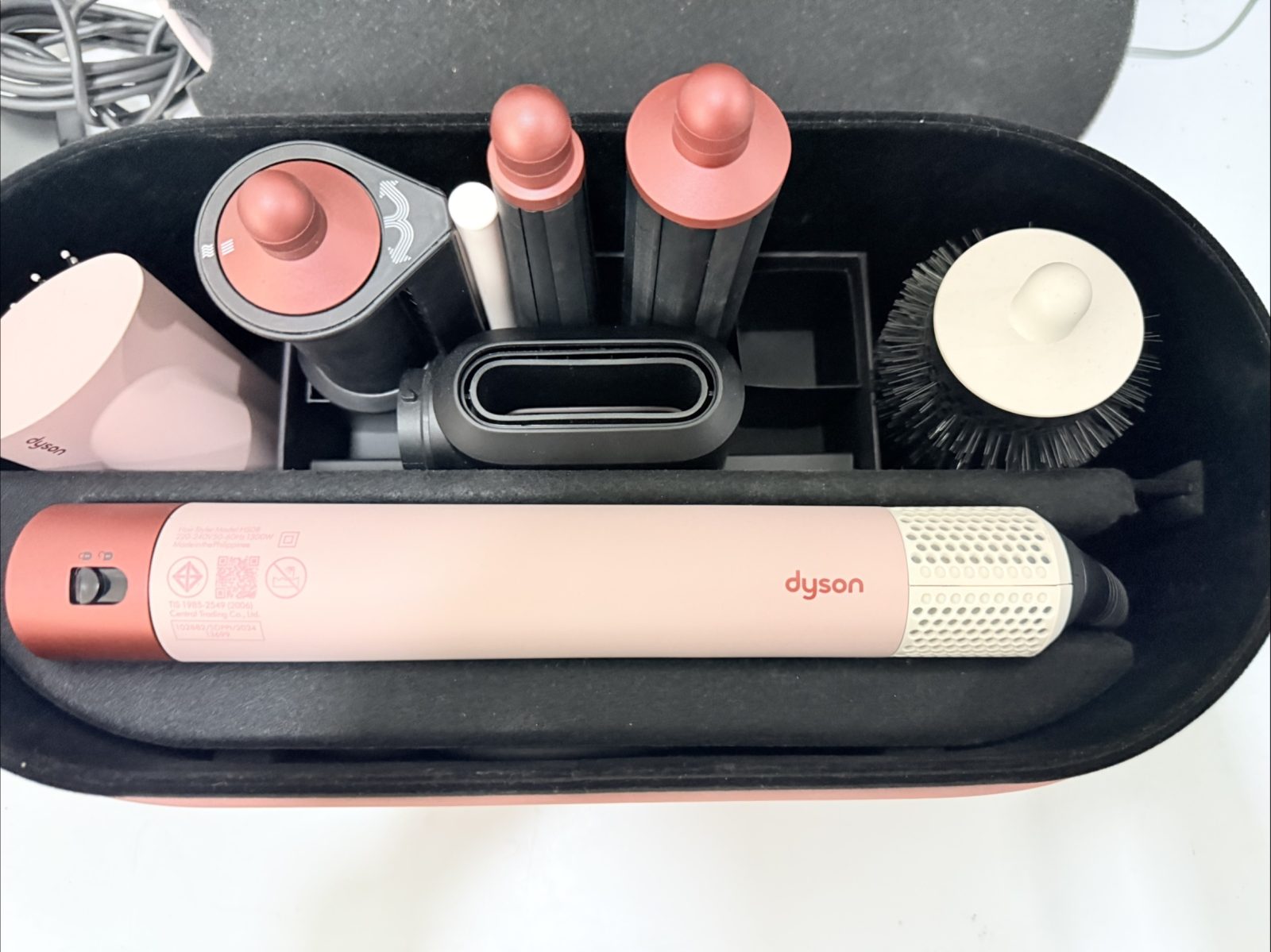 ขาย Dyson Airwrap id รุ่น HS08 + อุปกรณ์ รูปที่ 2