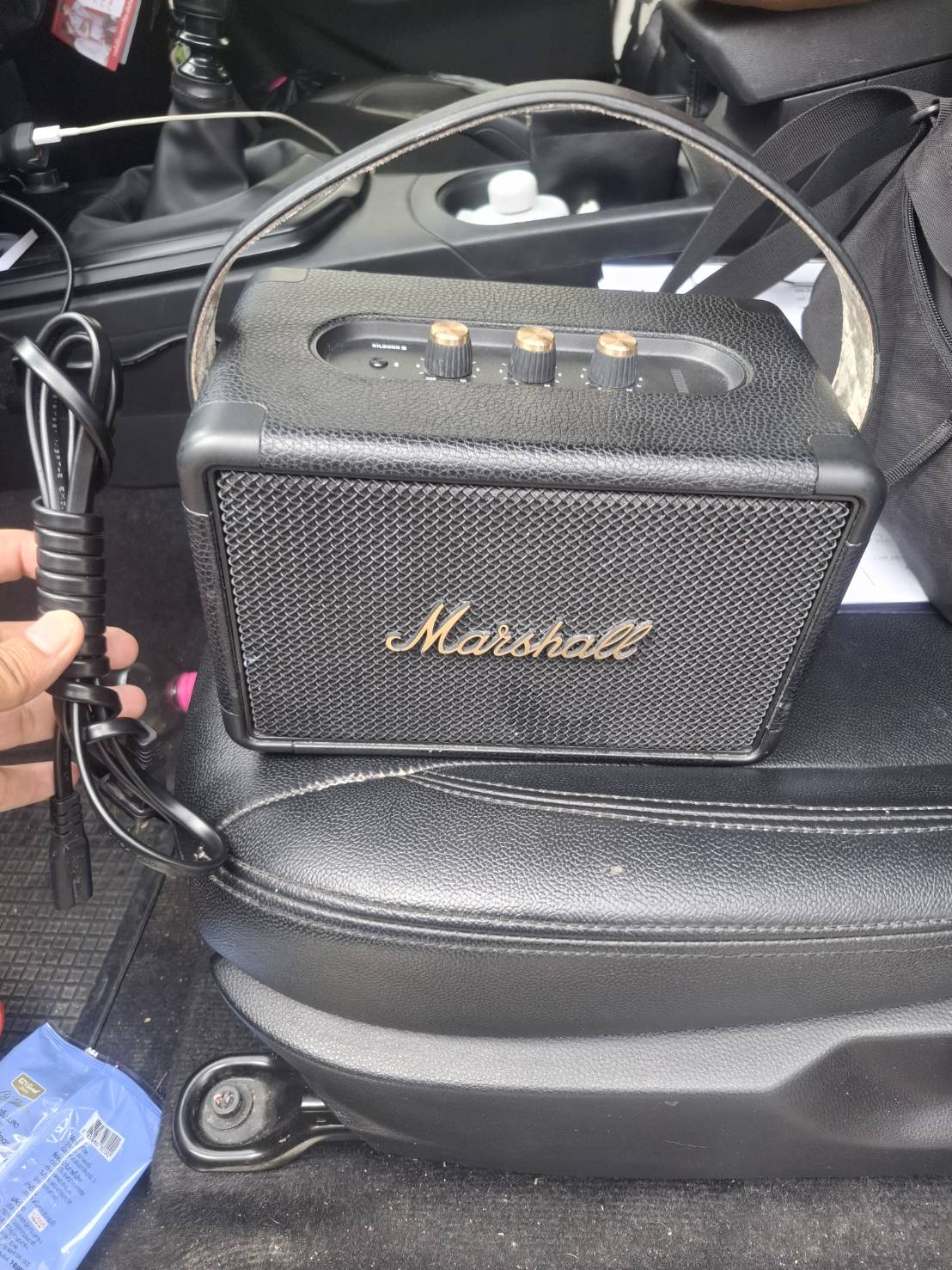 ขาย marshall kilburn 2  มีตำหนิตามรูป รูปที่ 2