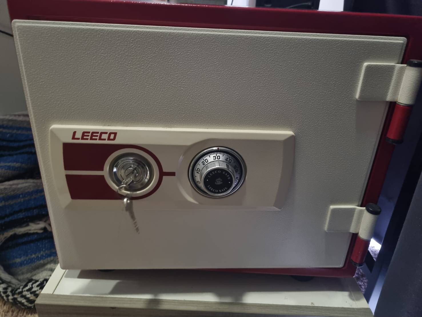 ขาย ตู้เซฟกันไฟ LEECO รุ่น NES-9 รูปที่ 4
