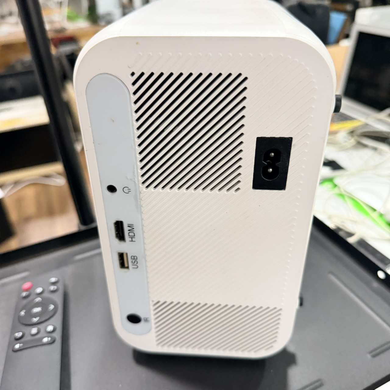 ขาย Smart Projector T5 + ขาตั้ง + Remote + กระดาน รูปที่ 2