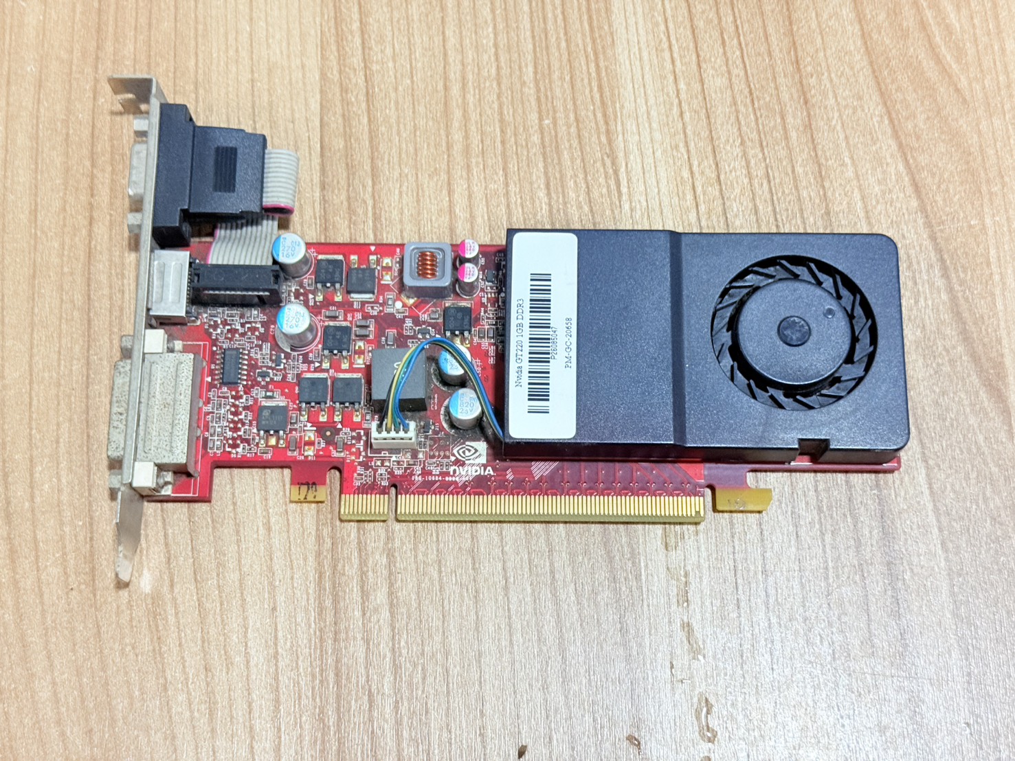 ขาย การ์ดจอ Nvidia GT220 1GB DDR3 สินค้ามือสอง