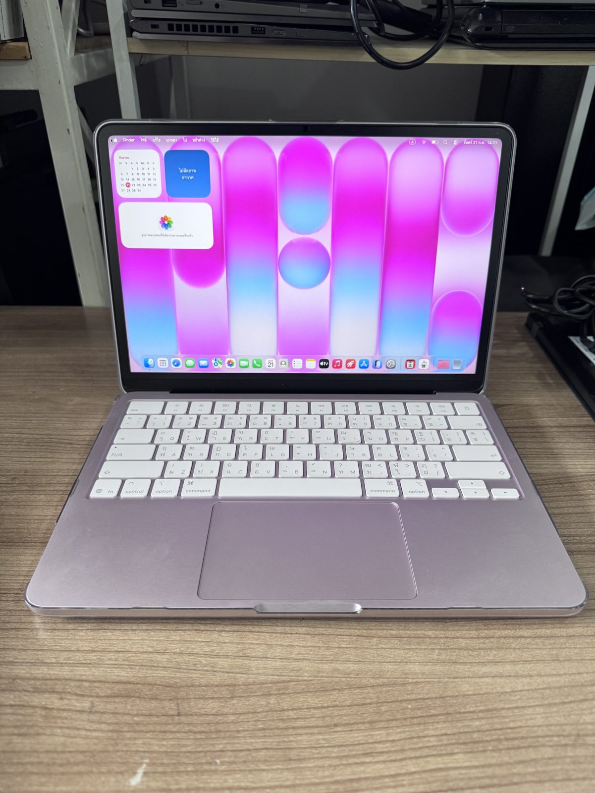 ขาย Macbook Neo(A18 Pro/8GB/256GB)+กระเป๋า ***ประกันเหลือ 26/6/27
