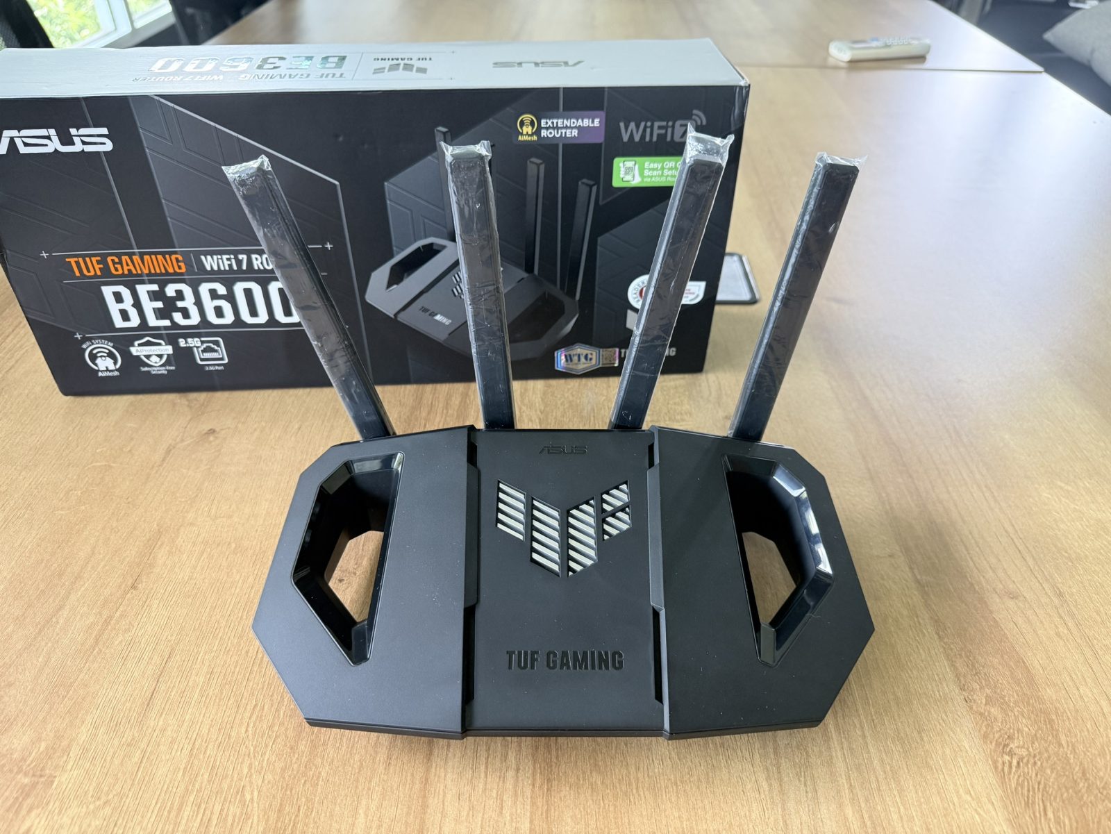 ขาย Asus TUF Gaming BE3600 + Adapter