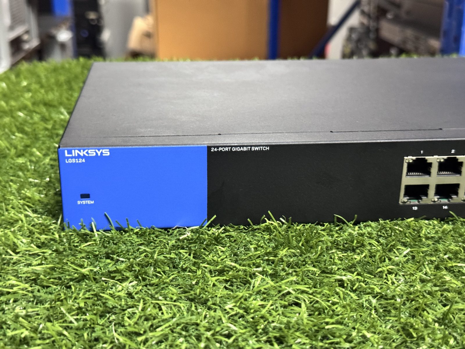 ขาย Linksys LGS124 24 Port Gigabit Switch รูปที่ 3