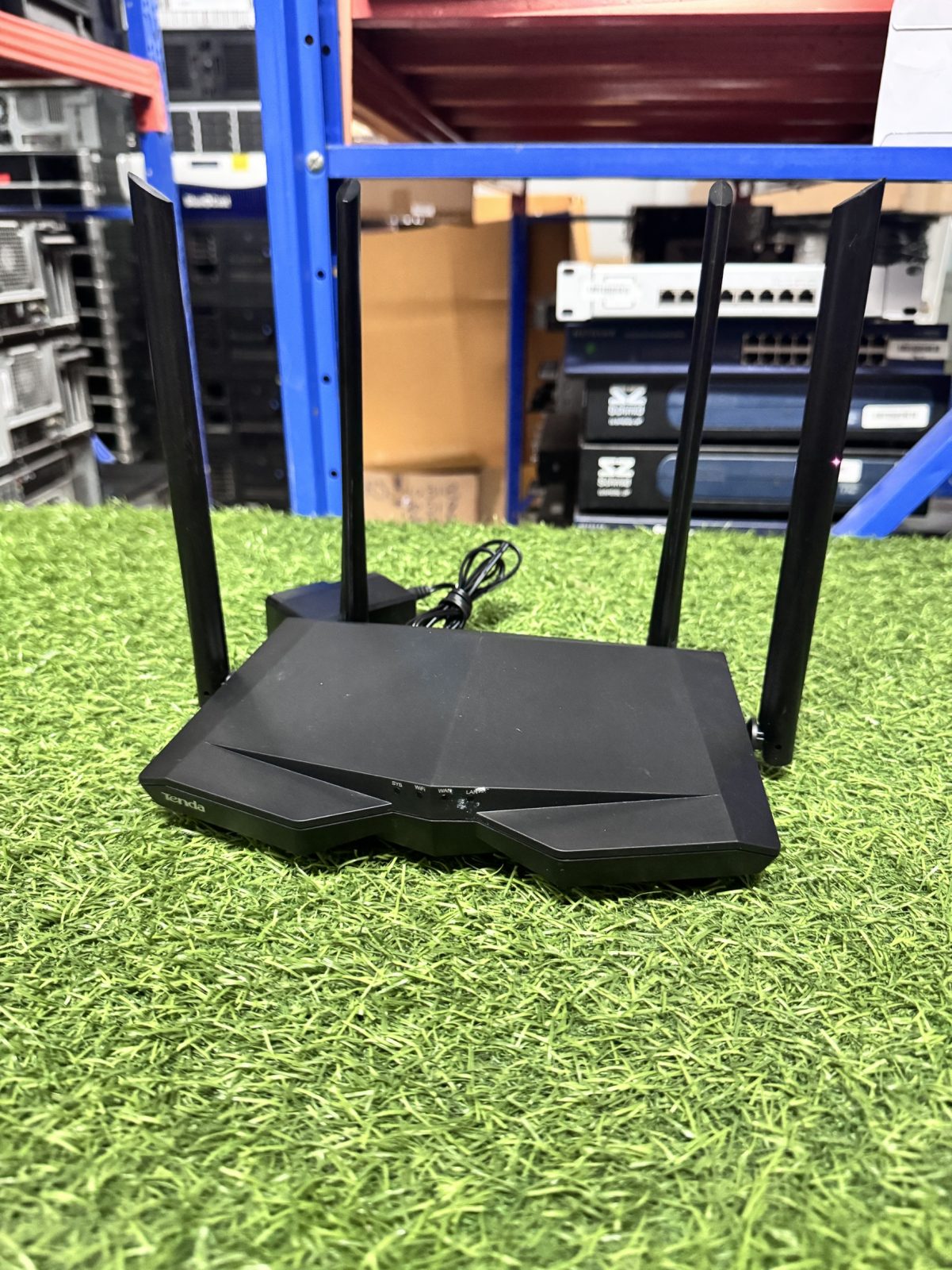 ขาย Tenda AC6 + Adapter