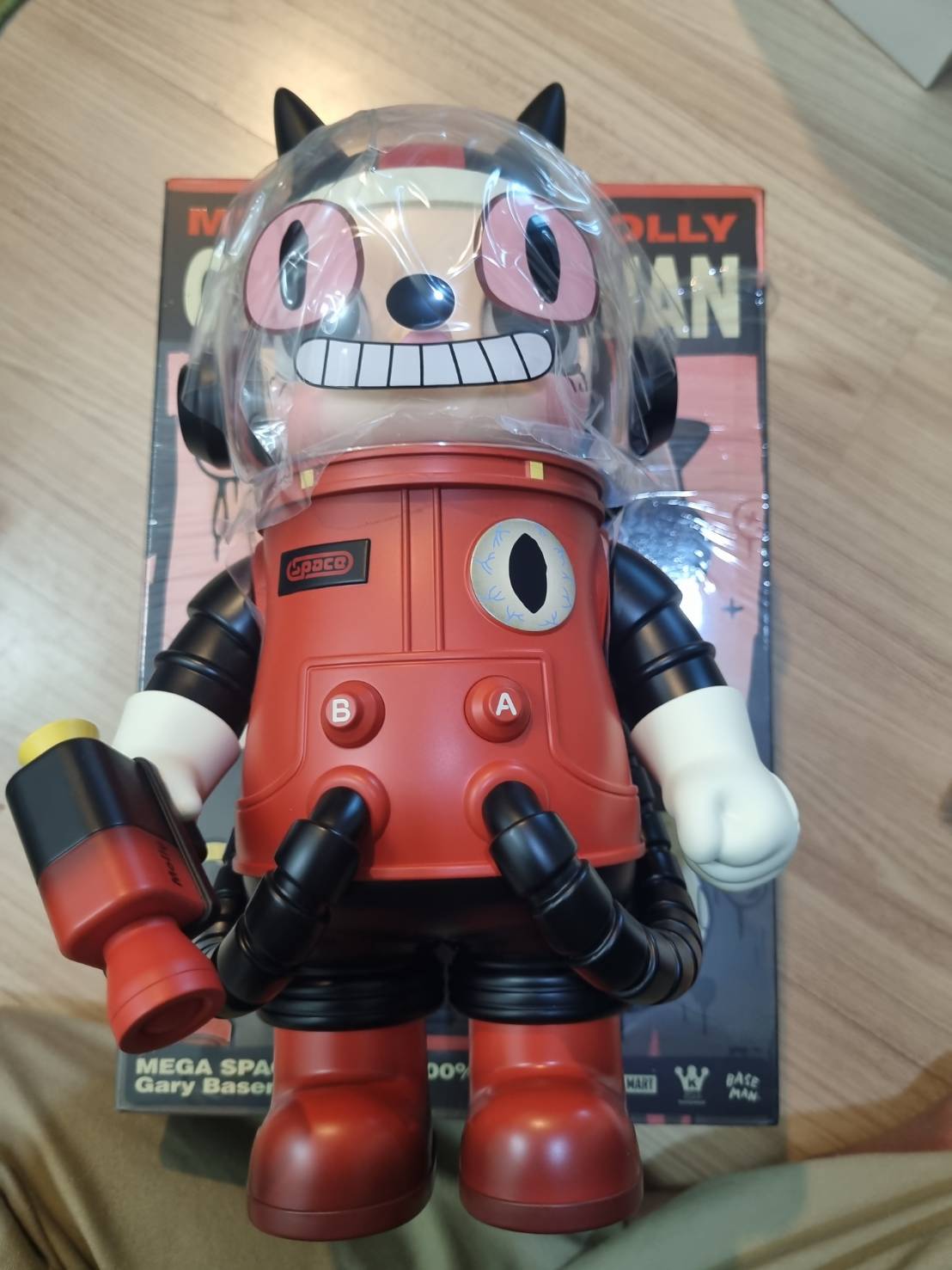 ขาย Pop Mart MEGA Space Molly 400% Gary Baseman